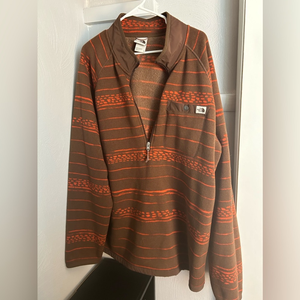 The North Face 1/2 Zip pullover Aztec